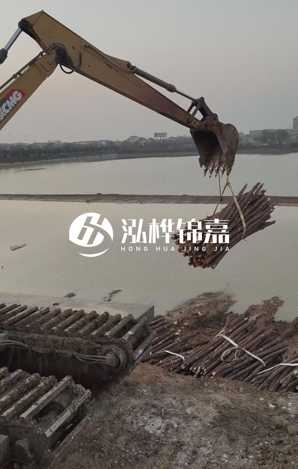 天津河道治理打松木樁專業-專業河道打木樁施工方法?