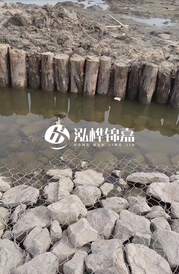 鐵嶺打松木樁施工團隊-農村河道打樁有什么作用？