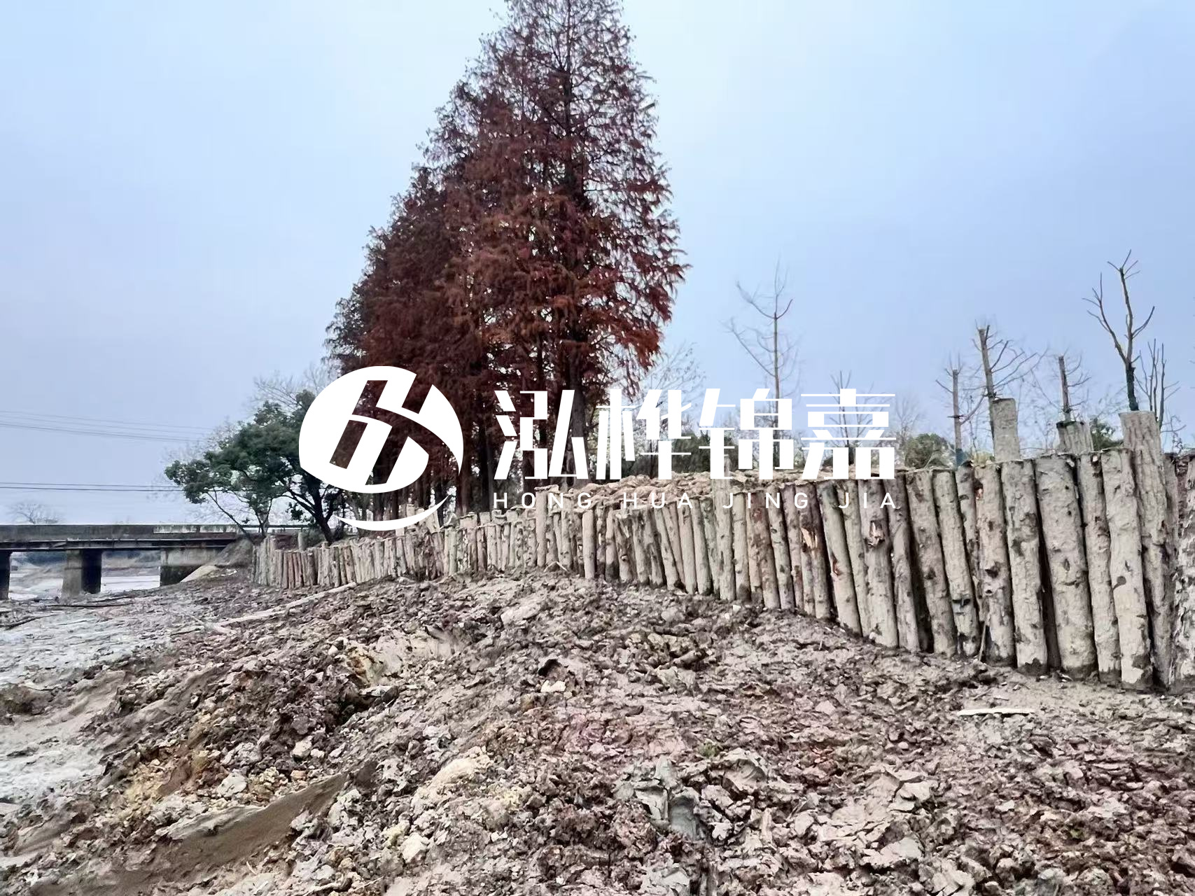 平涼挖機打木樁專業施工-松木樁工程量怎么計算的？